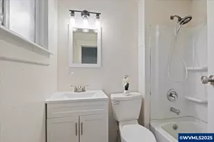 391 W 1st St, Halsey, OR 97348 - Photo 28