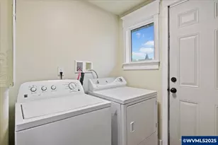 391 W 1st St, Halsey, OR 97348 - Photo 22