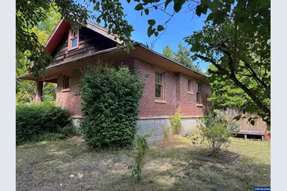 240 SE Davis St, McMinnville, OR 97128 - Photo 2