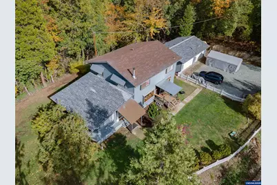 240 Pruden Hill Ln, Canyonville, OR 97417 - Photo 4