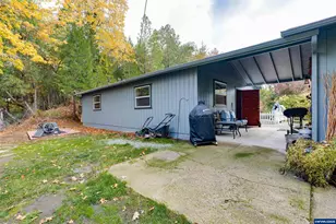 240 Pruden Hill Ln, Canyonville, OR 97417 - Photo 14