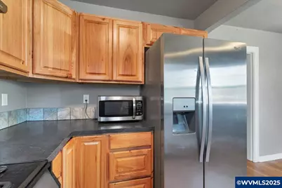 750 E Oak St, Lebanon, OR 97355 - Photo 14