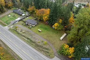 30210 North Santiam Hwy SE, Mill City, OR 97360 - Photo 14