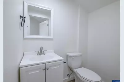 2194 Vaughn Av NE, Salem, OR 97301 - Photo 14