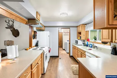 319 Monitor Rd, Silverton, OR 97381 - Photo 12