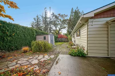 936 Kingwood Dr NW, Salem, OR 97304 - Photo 28