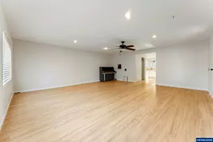 1550 Tierra Lynn Dr, Woodburn, OR 97071 - Photo 14