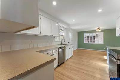 1550 Tierra Lynn Dr, Woodburn, OR 97071 - Photo 10