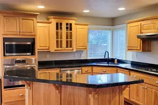 387 NE Rose Tree Dr, Sublimity, OR 97385 - Photo 10