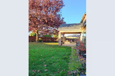 387 NE Rose Tree Dr, Sublimity, OR 97385 - Photo 40