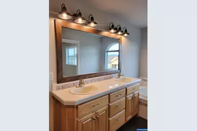 387 NE Rose Tree Dr, Sublimity, OR 97385 - Photo 34