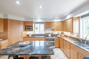 16000 Airlie Rd, Monmouth, OR 97361 - Photo 18