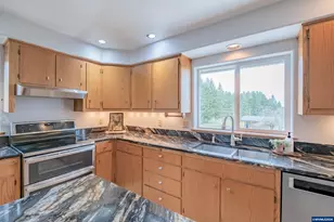 16000 Airlie Rd, Monmouth, OR 97361 - Photo 12