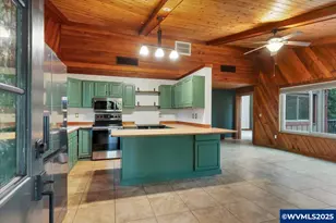 997 20th St SE, Salem, OR 97301 - Photo 8