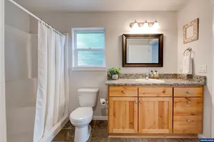 482 SE Isenberg St, Dallas, OR 97338 - Photo 18