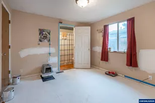 3735 Wilton Ave NE, Salem, OR 97305 - Photo 16