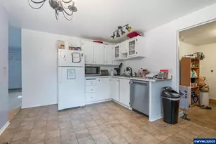 3735 Wilton Ave NE, Salem, OR 97305 - Photo 12