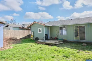 3735 Wilton Ave NE, Salem, OR 97305 - Photo 28