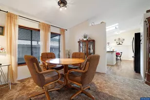 1307 S Water St, Silverton, OR 97381 - Photo 10