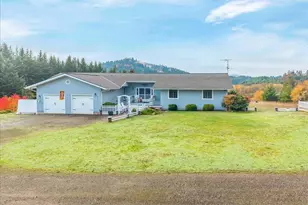 24312 Cardwell Hill Dr, Philomath, OR 97370 - Photo 4