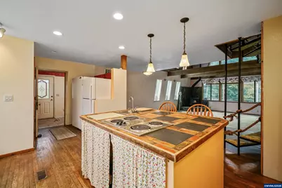 20125 McKillop Rd, Scotts Mills, OR 97375 - Photo 10