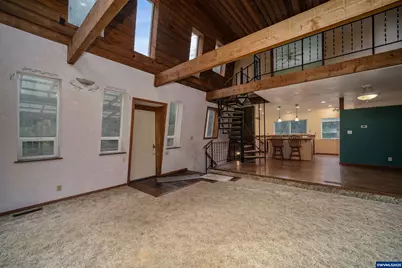 20125 McKillop Rd, Scotts Mills, OR 97375 - Photo 8