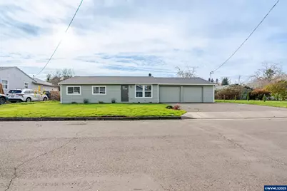 760 E Elmore St, Lebanon, OR 97355 - Photo 36