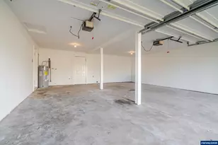 760 E Elmore St, Lebanon, OR 97355 - Photo 30