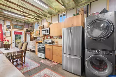 42531 Upper Calapooia Dr, Sweet Home, OR 97386 - Photo 6