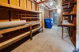 1055 Lockhaven Dr N, Keizer, OR 97303 - Photo 38