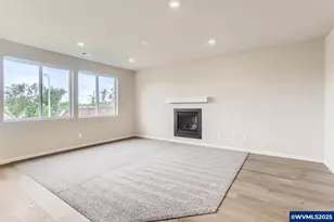 2626 Mount St Helens Ave SE, Salem, OR 97302 - Photo 10