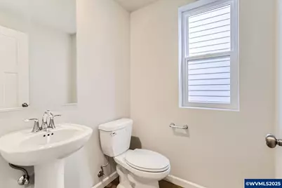 2626 Mount Saint Helens Av SE, Salem, OR 97302 - Photo 12