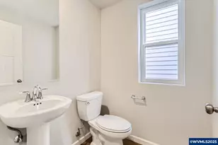 2626 Mount St Helens Ave SE, Salem, OR 97302 - Photo 12