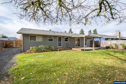 695 S 16th St, Lebanon, OR 97355 - Photo 2