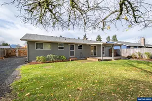 695 S 16th St, Lebanon, OR 97355 - Photo 2