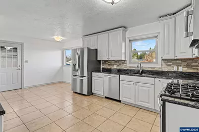 870 Ewald Av SE, Salem, OR 97302 - Photo 14