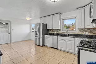 870 Ewald Ave SE, Salem, OR 97302 - Photo 14