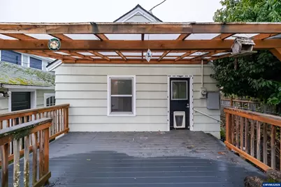 1030 21st St NE, Salem, OR 97301 - Photo 34
