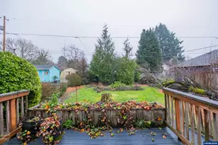 1030 21st St NE, Salem, OR 97301 - Photo 32