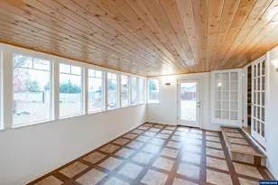 33745 McFarland Rd, Tangent, OR 97389 - Photo 16