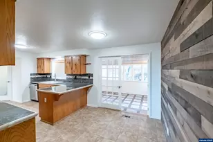 33745 McFarland Rd, Tangent, OR 97389 - Photo 10