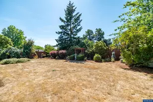 2040 NW 23rd St, Corvallis, OR 97330 - Photo 48