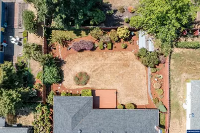 2040 NW 23rd St, Corvallis, OR 97330 - Photo 40