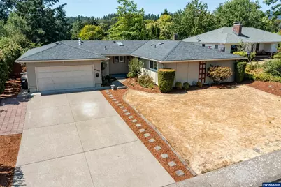 2040 NW 23rd St, Corvallis, OR 97330 - Photo 4