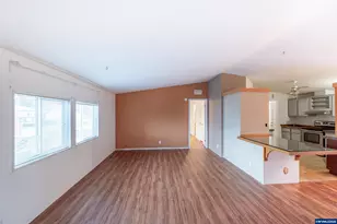 126 Lyons Ct SW, Albany, OR 97322 - Photo 2