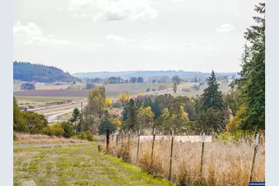 10865 South View Lp SE, Jefferson, OR 97352 - Photo 2