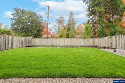 1123 SW Sylvia St, Corvallis, OR 97333 - Photo 46