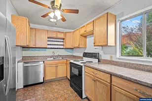 4690 Idaho NE Av, Salem, OR 97305 - Photo 8