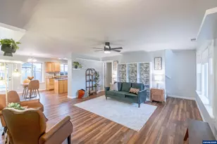 3462 Bald Eagle Dr, Lebanon, OR 97355 - Photo 8