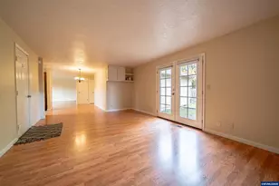 4555 Swallow Ct NE, Salem, OR 97301 - Photo 12